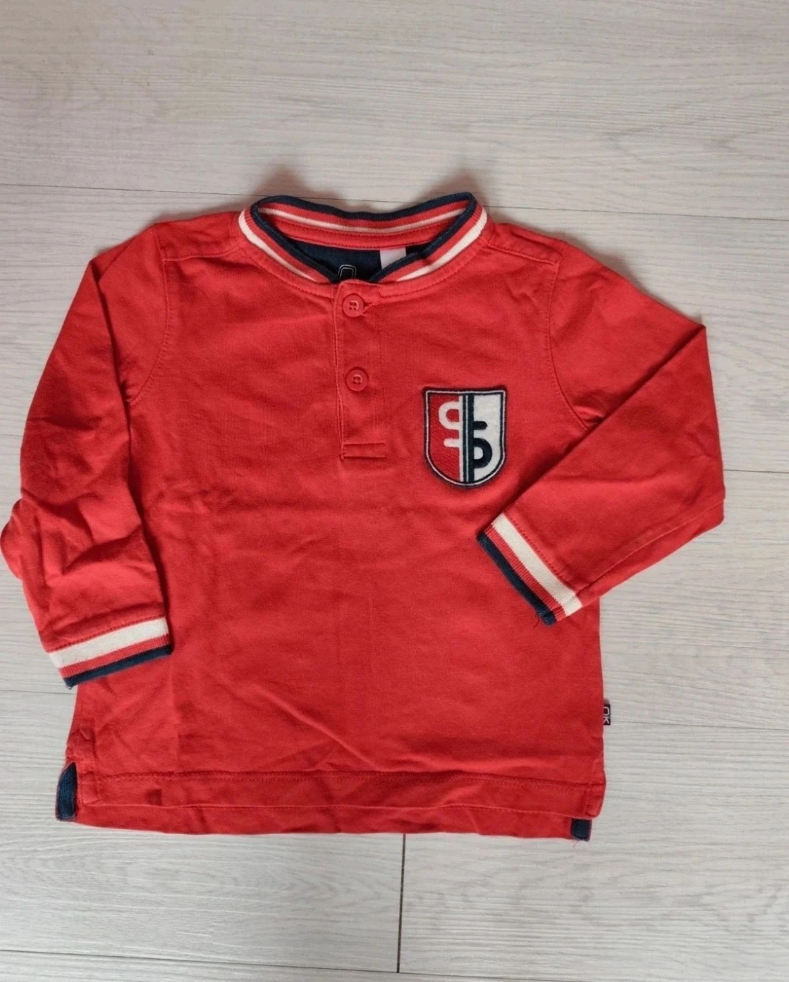 Camiseta de manga larga roja 🧸 Talla 2 años 🧸 Okaidi – photo 2